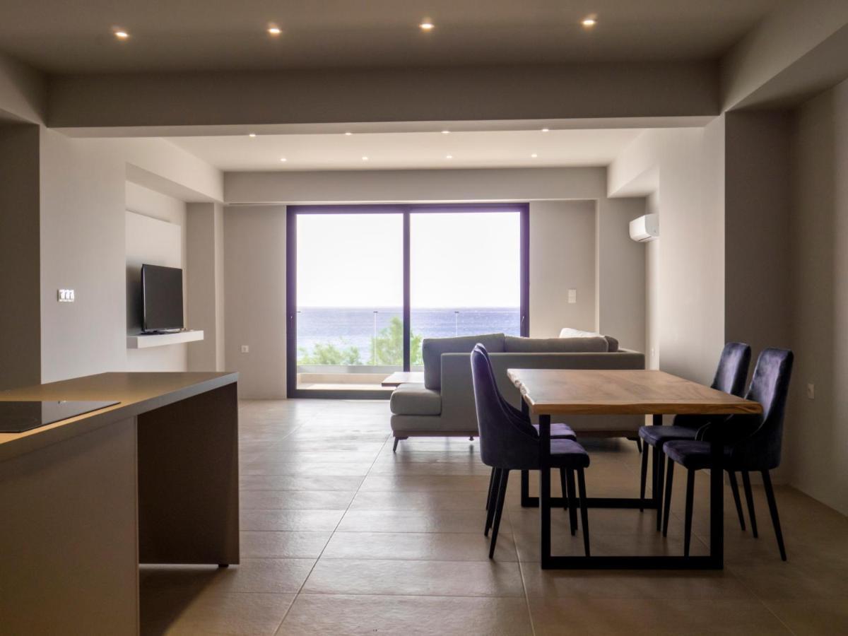 Central Urban Luxury Sea View Apt Since 2009 이라피트라 외부 사진