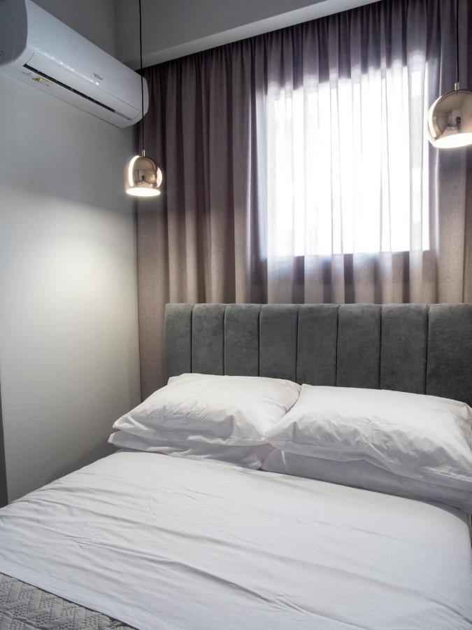 Central Urban Luxury Sea View Apt Since 2009 이라피트라 외부 사진
