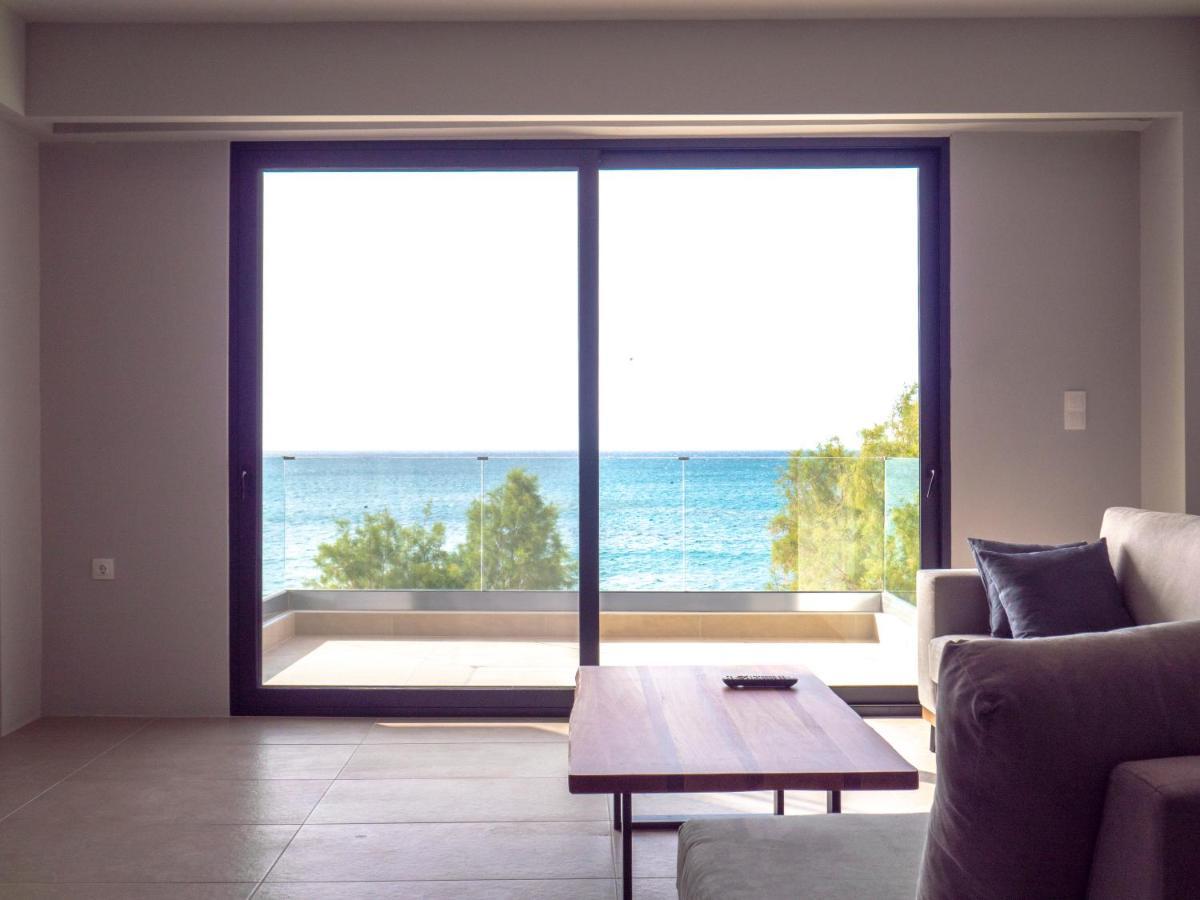 Central Urban Luxury Sea View Apt Since 2009 이라피트라 외부 사진