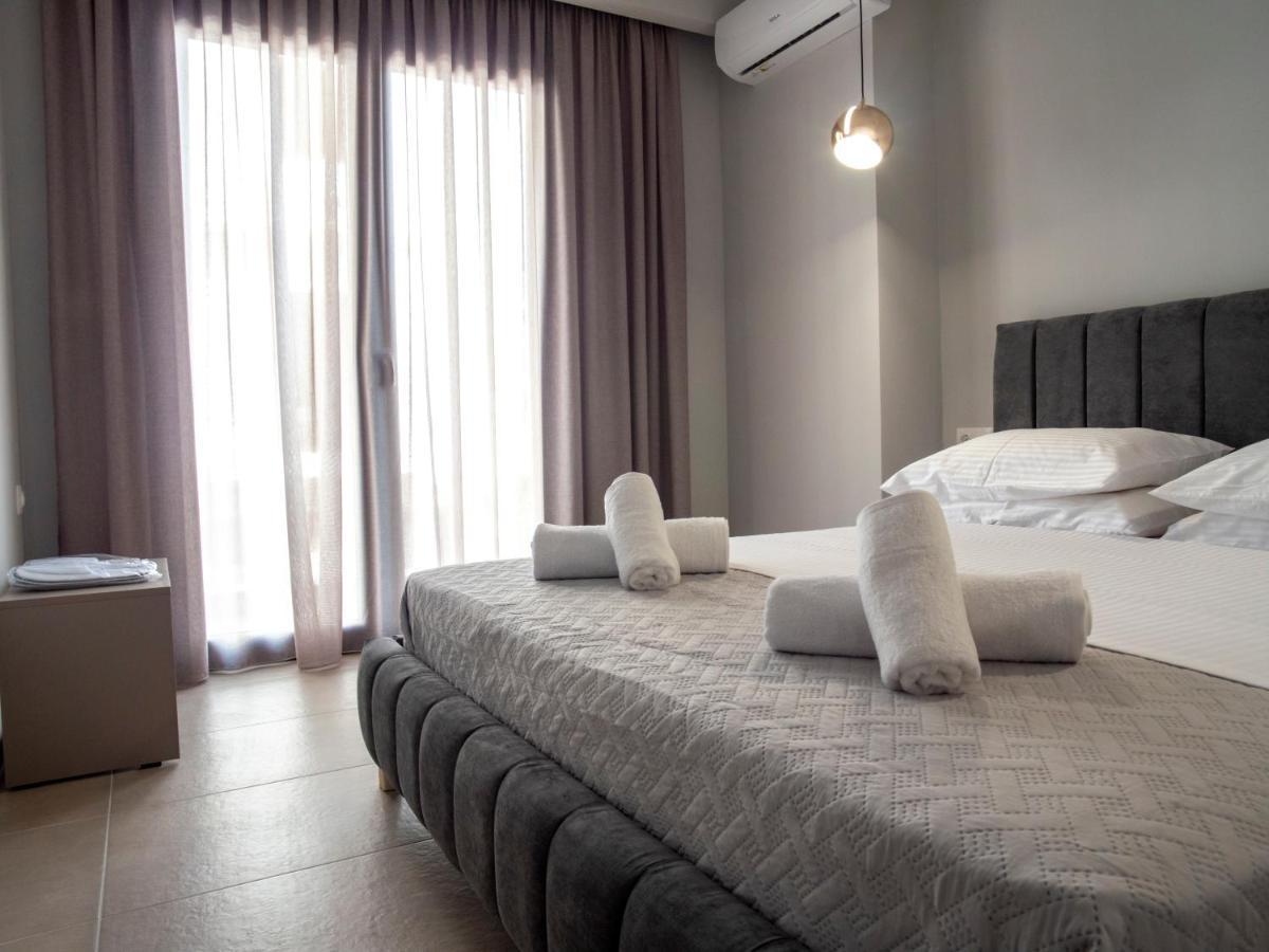 Central Urban Luxury Sea View Apt Since 2009 이라피트라 외부 사진