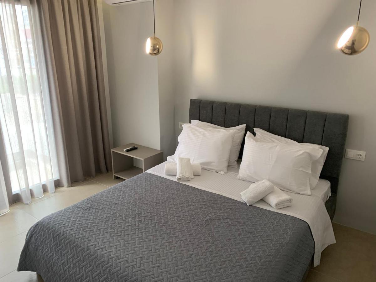 Central Urban Luxury Sea View Apt Since 2009 이라피트라 외부 사진